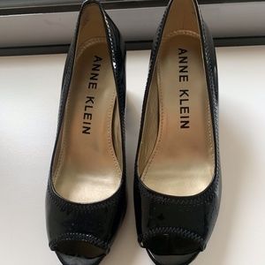 Anne Klein Patent Peep-Toe Pump -Perfect Condition